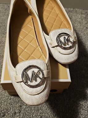 Moving Sale! Michael Kors White MK Emblem Quilted Insole Loafers
